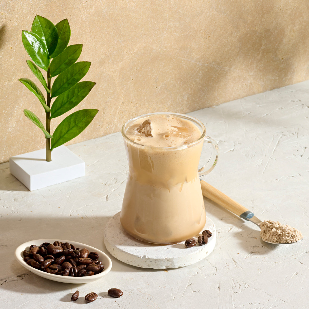 High Protein Iced Coffee Café frappé protéiné Latte Macchiato